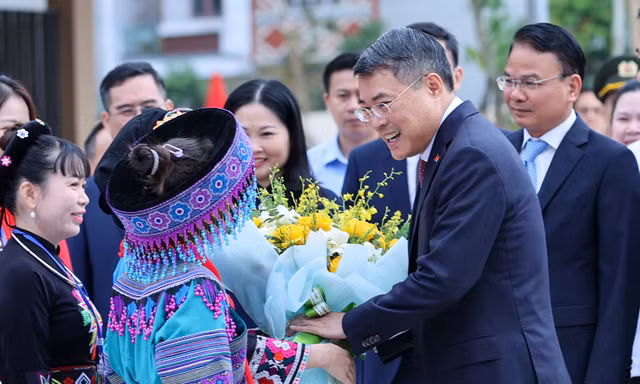 Thủ tướng Lê Minh Hưng: Muốn đất nước mạnh, cần có con người giỏi