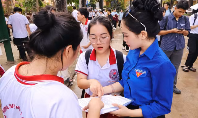 ĐIỂM CHUẨN ĐH 2026