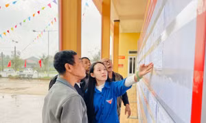 Tuổi trẻ Hà Tĩnh để lại dấu ấn đẹp tại các điểm bầu cử