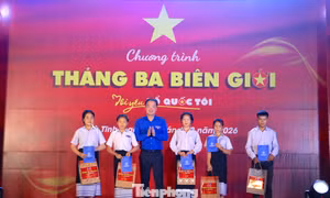 Nhiều hoạt động ý nghĩa ấm lòng người dân vùng biên giới