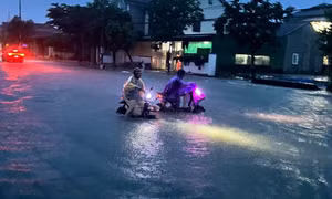 Mưa lớn gây ngập nhiều nơi ở Hà Tĩnh, cảnh báo lũ quét, sạt lở