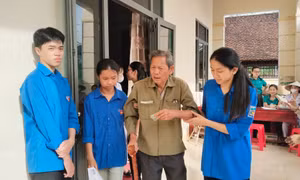 Thanh niên thực hiện nhiều hoạt động ý nghĩa Ngày Chủ nhật Xanh