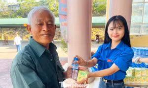 Tuổi trẻ Nghệ An tiếp sức đợt cao điểm thu nhận mẫu ADN thân nhân liệt sĩ