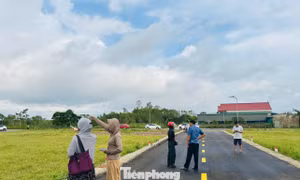 Trước đó dự án đất nền ven sông tại xã Toàn Lưu được mở bán rầm rộ, rất đông người đến xem, song địa phương khẳng định địa phương không có dự án đất nền nào.