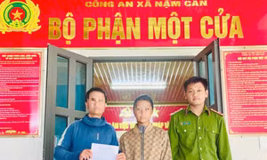 Giải cứu bé gái 13 tuổi khỏi 'việc nhẹ lương cao' ở quán karaoke