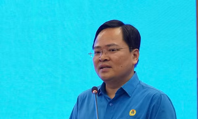 Không thể có tổ chức Công đoàn mạnh nếu không có hệ thống công đoàn cơ sở vững chắc