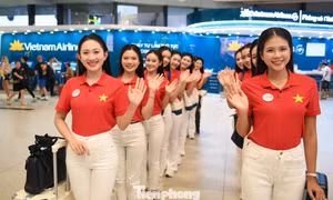 Hành trình tự hào của thí sinh Hoa hậu Việt Nam trên chuyến bay đặc biệt 2/9
