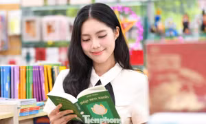Đại sứ Ngày thanh toán số Việt Nam trải nghiệm mua sắm