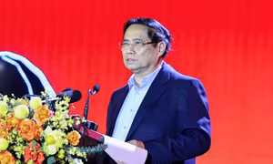 Thủ tướng Phạm Minh Chính kêu gọi chung sức, đồng cam cộng khổ với nhân dân miền Trung 
