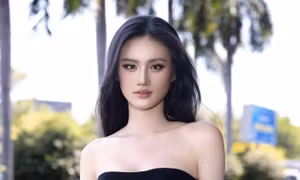 Nghi vấn Hoa hậu Ý Nhi vừa được cầu hôn, mối tình 9 năm sắp đơm trái ngọt?