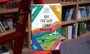 Khi Thế Giới Chao Nghiêng, bạn có thấy niềm vui sẽ tràn ra cùng những nỗi sầu?