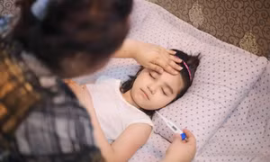 Đang khỏe mạnh bỗng nguy kịch sau 24 giờ vì sốt cao, có phải “sốt nhiễm khuẩn”?