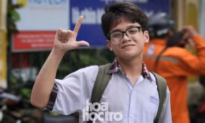 Đỗ trường chuyên Trần Đại Nghĩa rồi mới dám vui, nam sinh "nhả vía" cho 2K12