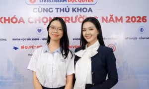 MC Mỹ Vân trong chuỗi chuỗi livestream độc quyền “Cùng thủ khoa mở khóa chọn trường” do báo Tiền Phong tổ chức.