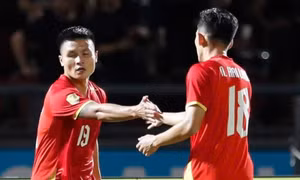 Nhiều cầu thủ được đưa vào sân cùng một lần thay người