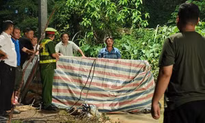 Nam sinh nghi mất tích ở đường ngập: Vì sao gần miệng cống đặc biệt nguy hiểm?