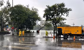 Hà Nội nhiều nơi mưa rất to, chưa ghi nhận ngập úng