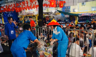 Những ‘chiến binh’ làm sạch phố phường dịp kỷ niệm 80 năm Quốc khánh