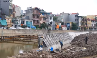 Sau hơn một thập kỷ dở dang, dự án kênh La Khê tăng tốc về đích