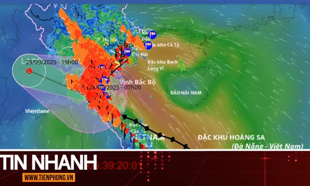 TIN NHANH: Chuyên gia cảnh báo vẫn còn 3 nguy cơ tiềm ẩn nguy hiểm từ bão Bualoi