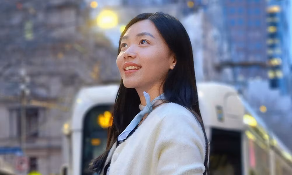 Từ chuyên viên tài chính đến 'Australia Awards Scholar': Hành trình tìm cơ hội mới ở tuổi 28 