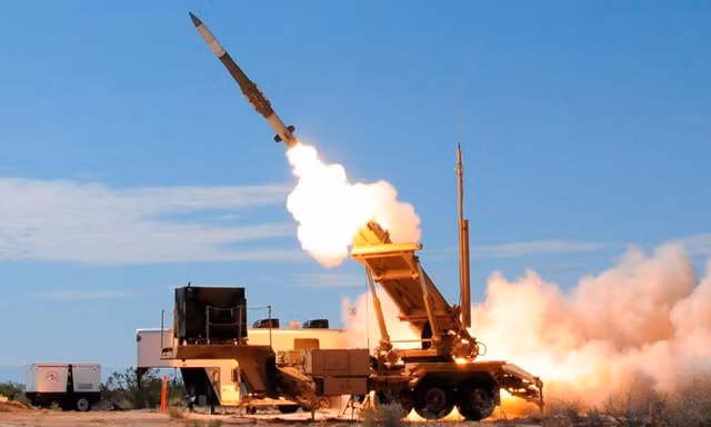 Ukraine kêu gọi viện trợ khẩn 300 tên lửa Patriot trước mùa đông