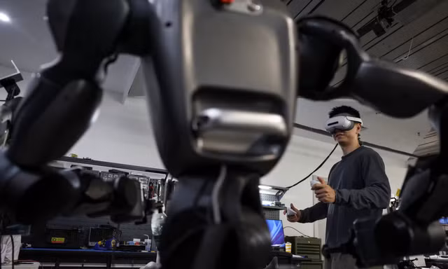 Thuê 1.000 nhân viên làm việc nhà để huấn luyện robot hình người