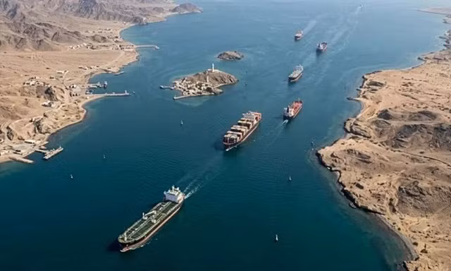 Iran siết phong toả eo biển Hormuz, 20.000 thuỷ thủ rơi vào thế 'tiến thoái lưỡng nan'
