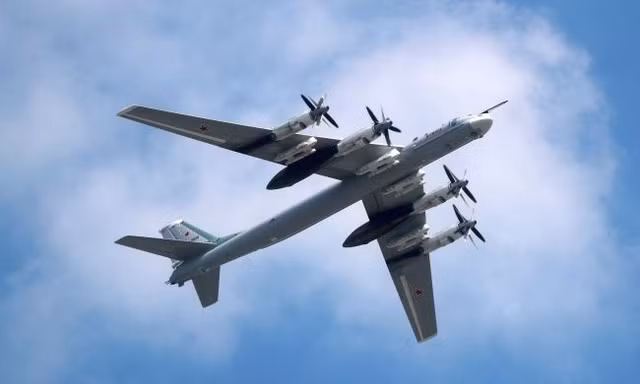 Ukraine phá huỷ máy bay ném bom Tu-95 của Nga?