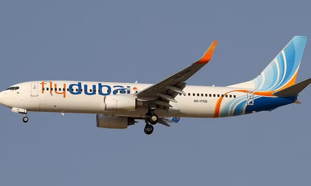 Boeing 737 của UAE phát tín hiệu khẩn cấp vì nghi không tặc tấn công