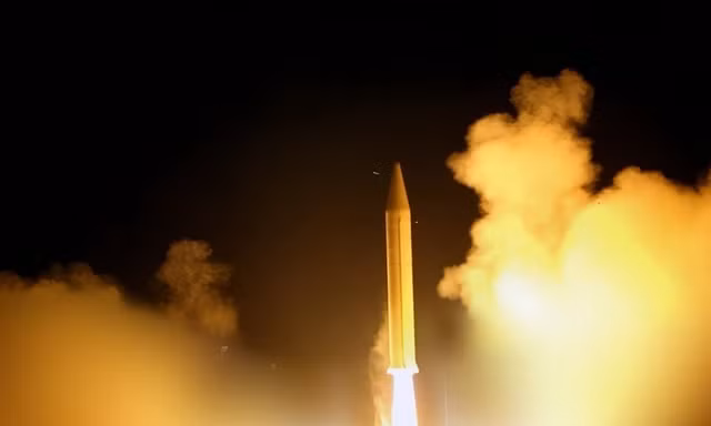 Iran phát tín hiệu cứng rắn, đáp trả lời đe dọa từ Tổng thống Mỹ Trump
