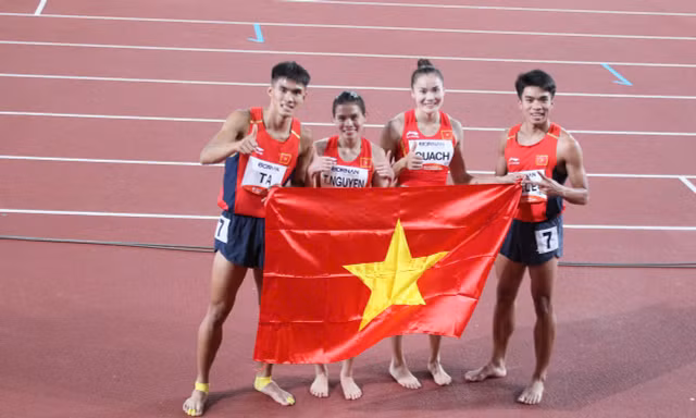 Kịch tính nghẹt thở ở cuộc đua tiếp sức, Việt Nam phá kỷ lục quốc gia giành HCĐ tại Asiad 20 
