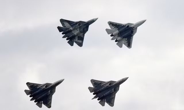 Rộ tin Ấn Độ sắp mua 40 siêu tiêm kích Su-57 từ Nga