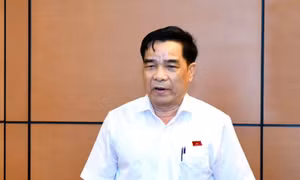 Đại biểu Quốc hội: Cấp xã 'làm ngày làm đêm', lương thấp, cán bộ thiếu động lực