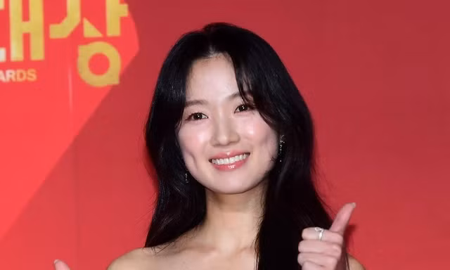 Nửa đầu năm 2026 của Kim Hye Yoon: Mới vừa “bế tắc” lại xứng đáng “nở hoa”
