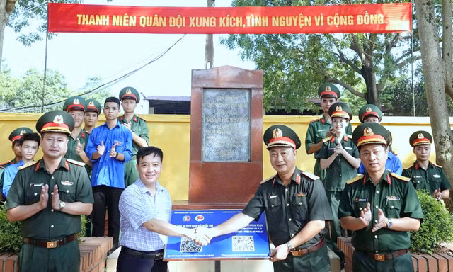 Đưa địa điểm Bác Hồ trao cờ ‘Trung với nước, hiếu với dân’ lên không gian số
