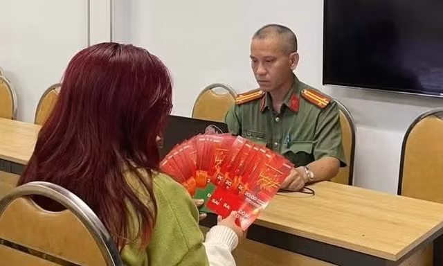 Rao bán vé mời miễn phí Concert 'Tổ quốc trong tim', công an vào cuộc