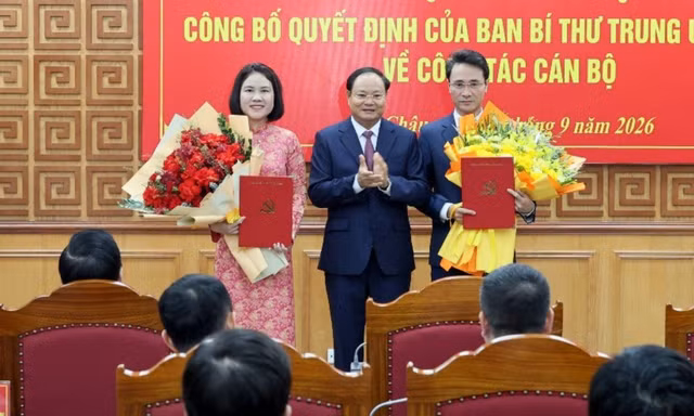 Công bố quyết định của Ban Bí thư Trung ương Đảng về công tác cán bộ