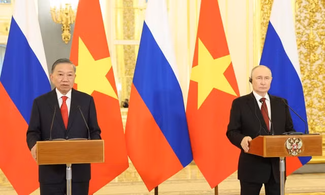 Tổng Bí thư, Chủ tịch nước Tô Lâm dự khai trương phòng xét nghiệm mới của Trung tâm Nhiệt đới Việt-Nga