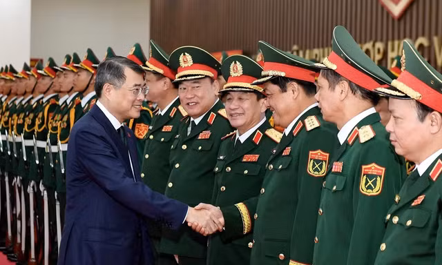 Thủ tướng Lê Minh Hưng dự khai giảng năm học mới tại Học viện Quốc phòng
