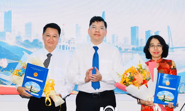 Chủ tịch TPHCM điều động, bổ nhiệm nhiều cán bộ chủ chốt