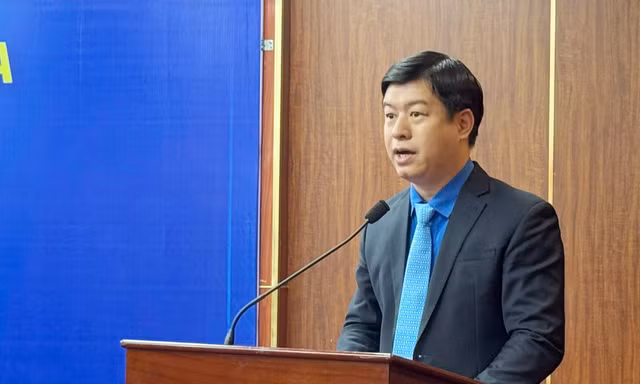 Anh Lê Hải Long - Phó Chủ tịch Thường trực Trung ương Hội LHTN Việt Nam phát biểu tại tọa đàm.