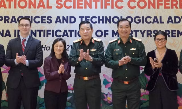 Chuyên gia quốc tế chia sẻ kinh nghiệm giúp Việt Nam tìm hài cốt liệt sĩ 