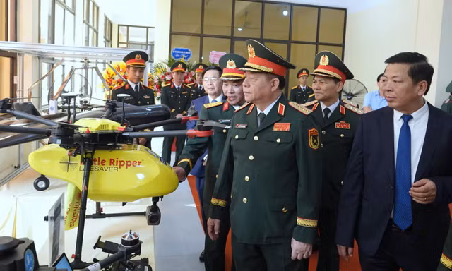 Đại tướng Nguyễn Trọng Nghĩa ‘đặt hàng’ với Học viện Kỹ thuật Quân sự