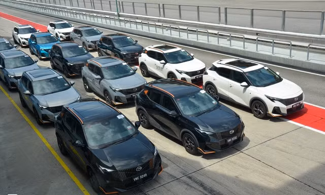 Xe Trung Quốc từ tồn kho đến mới ra mắt đều giảm giá sâu tìm doanh số