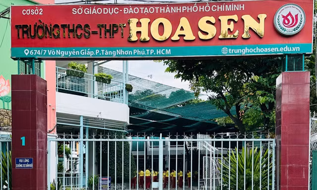 Chưa được giao chỉ tiêu, Trường vẫn tuyển sinh rầm rộ, thu tiền 'giữ chỗ' lớp 10