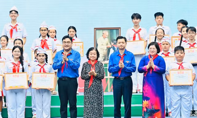 TPHCM vinh danh, khen thưởng 160 Liên đội trưởng, 84 Liên đội tiêu biểu 