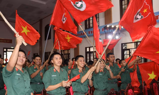 Hơn 300 cán bộ Đoàn, tuyên truyền viên trẻ Quân đội tranh tài tại Cần Thơ