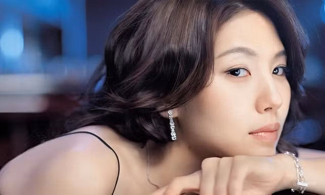 Bộ phim phơi bày góc khuất ngành giải trí gây chấn động Hàn Quốc