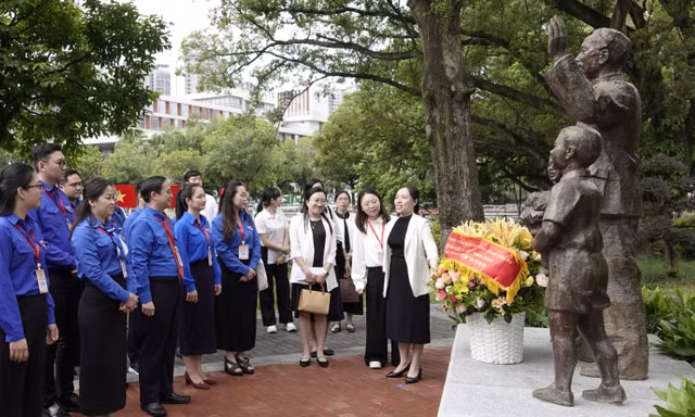 Thanh niên Việt - Trung tiếp nối ‘dấu đỏ’, kiến tạo tương lai
